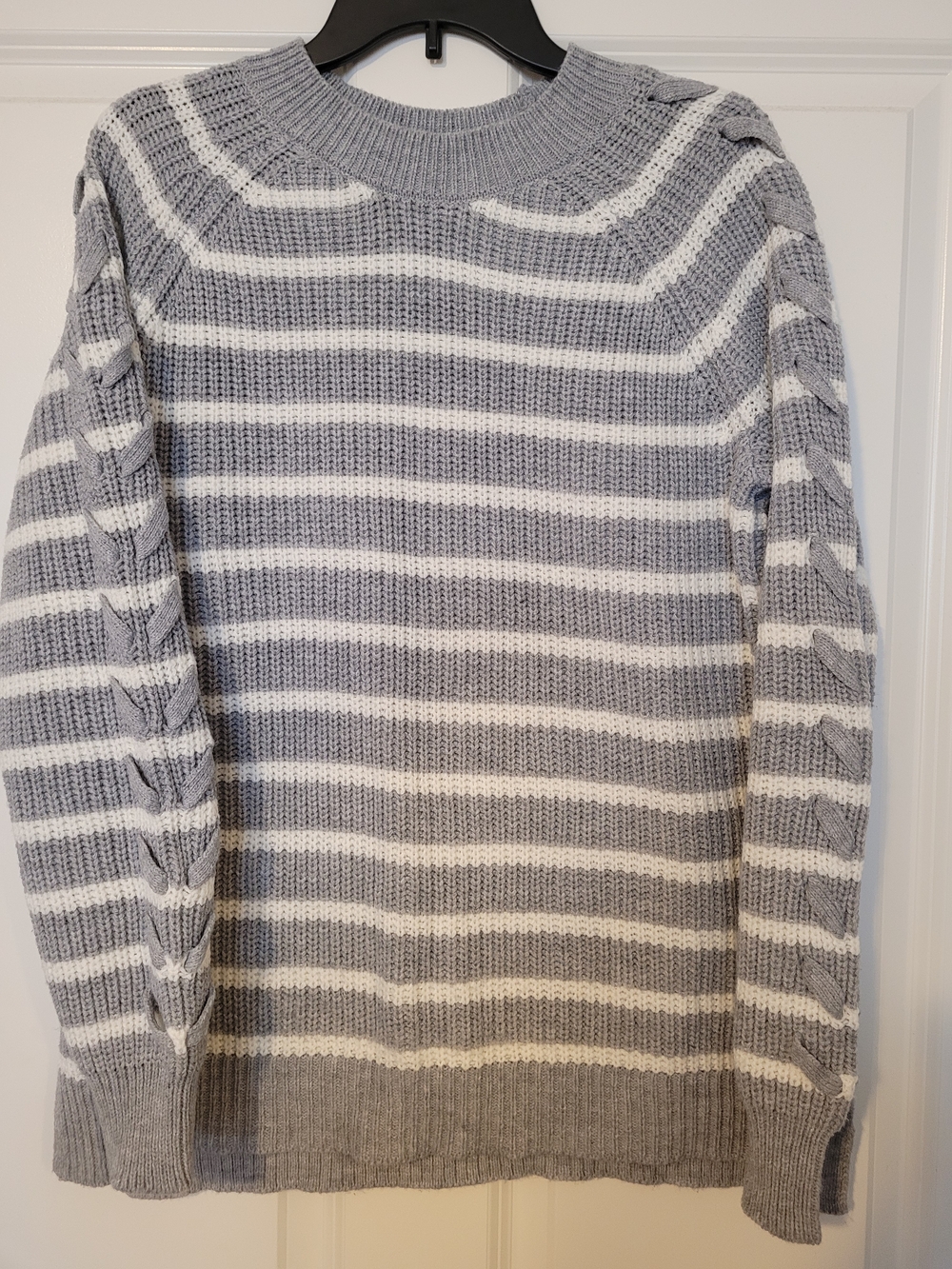 SO Kohls Women's Gray and White- Cream Striped Crewneck Sweater!